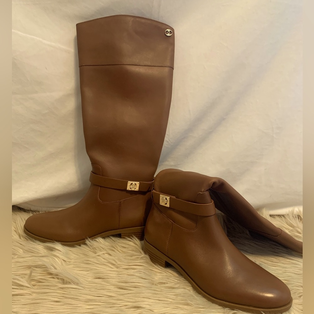 Knee High Classy Brown leather Boots